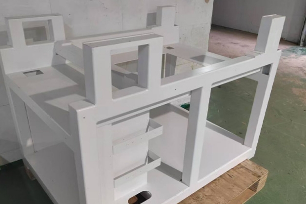 工业设备翻盖结构件